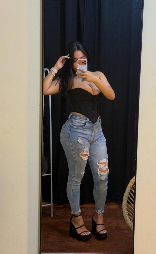 Chica busca chico en Tenerife: 