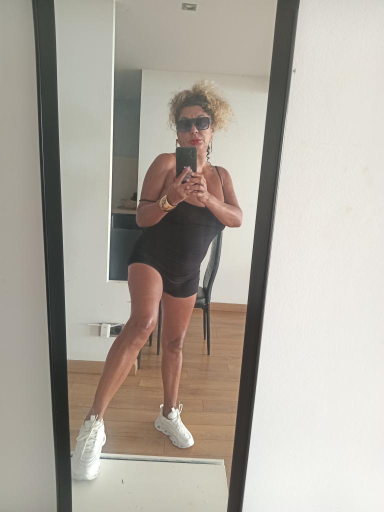 Chica busca chico en Barcelona: 