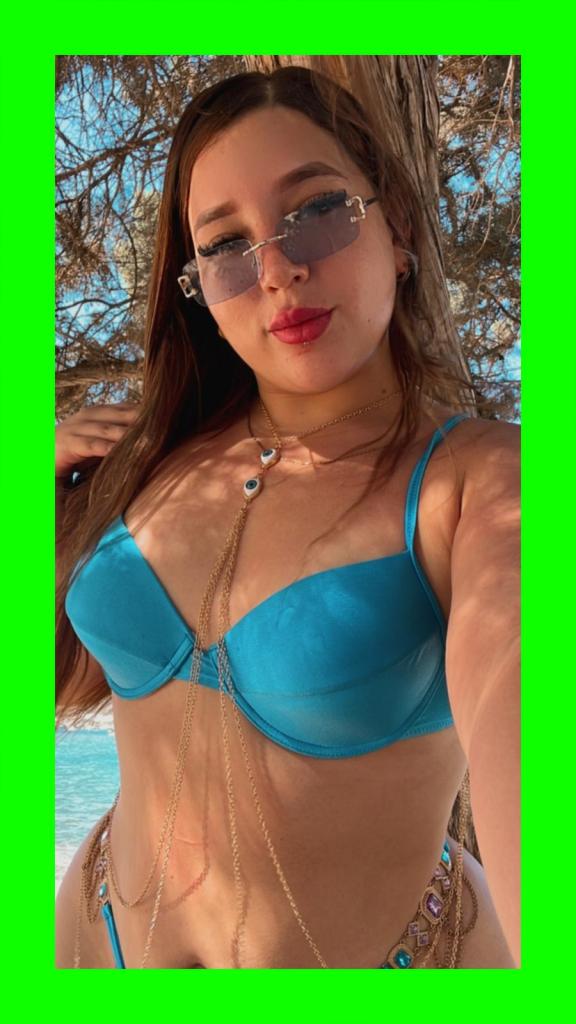 Chica busca chico en Ibiza: 