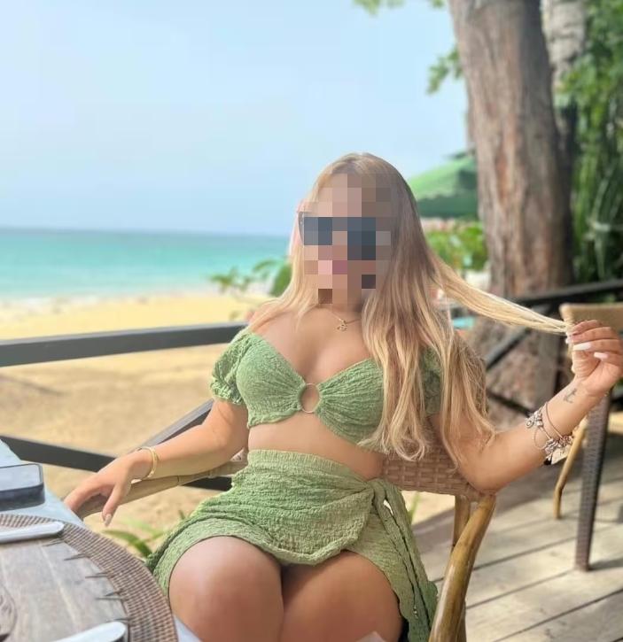 Chica busca chico en Almería: 