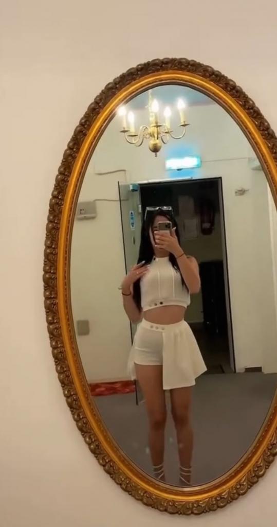 Chica busca chico en Almería: 