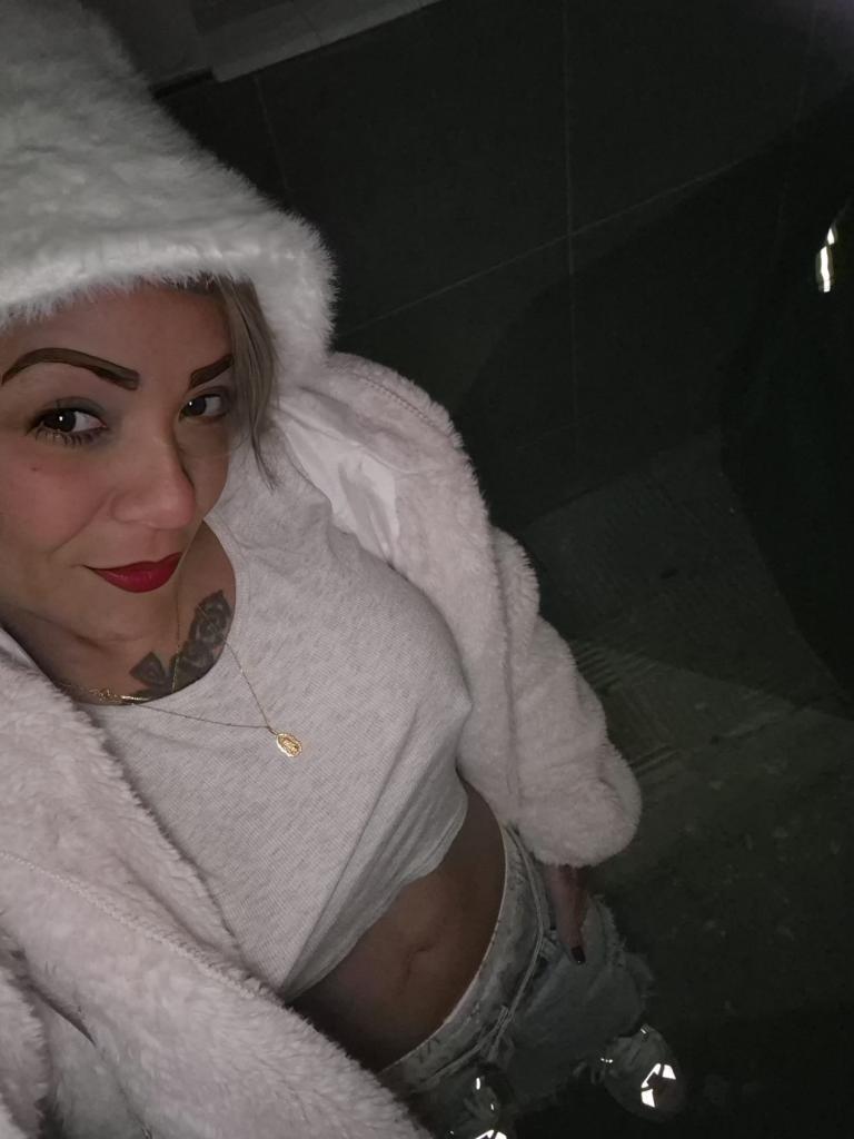 Chica busca chico en Sevilla: 