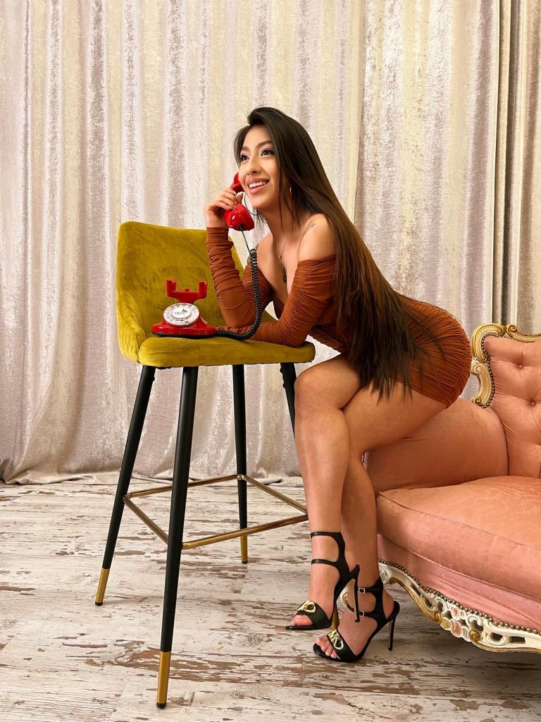 672319257: Chica busca chico en Málaga