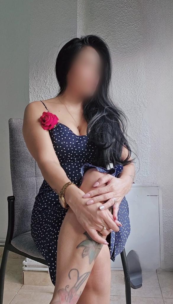 Chica busca chico en Granada: 