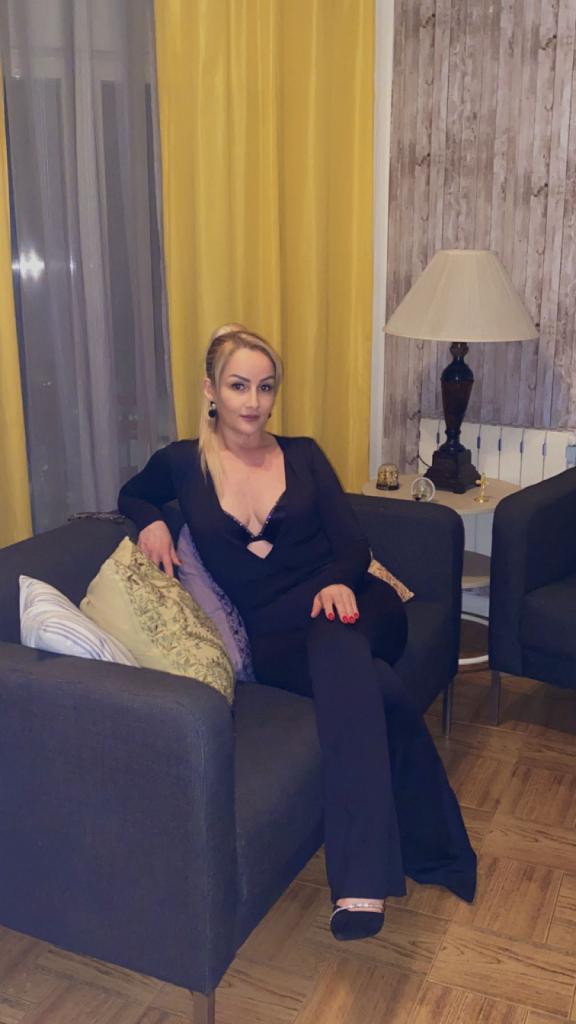 603911109: Chica busca chico en Toledo