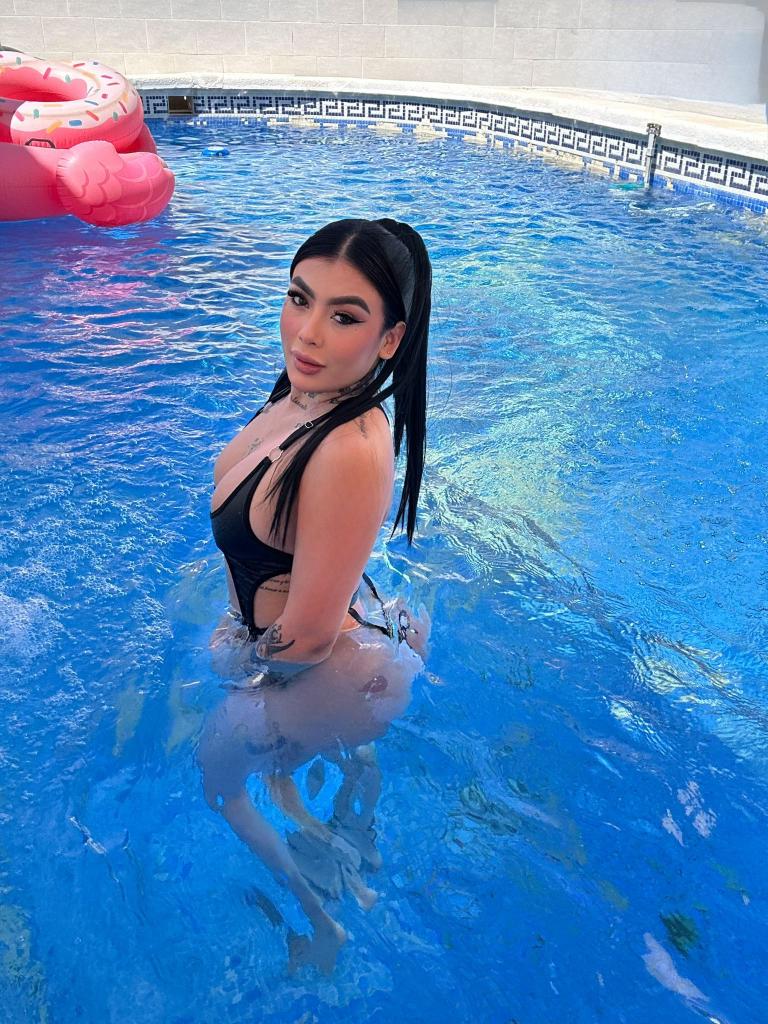 Chica busca chico en Cádiz: 