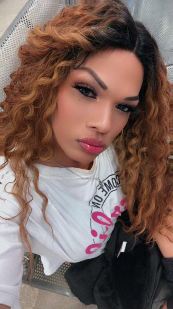 613669470: Transexual en Barcelona