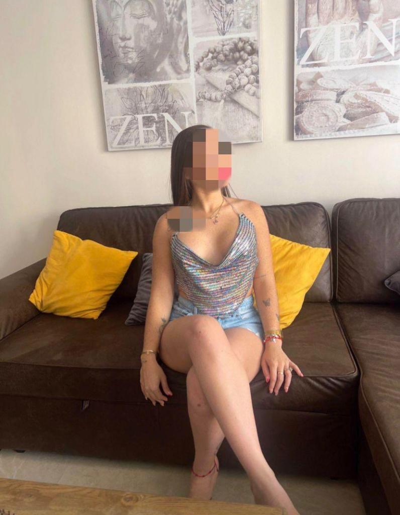 Chica busca chico en Cádiz: 