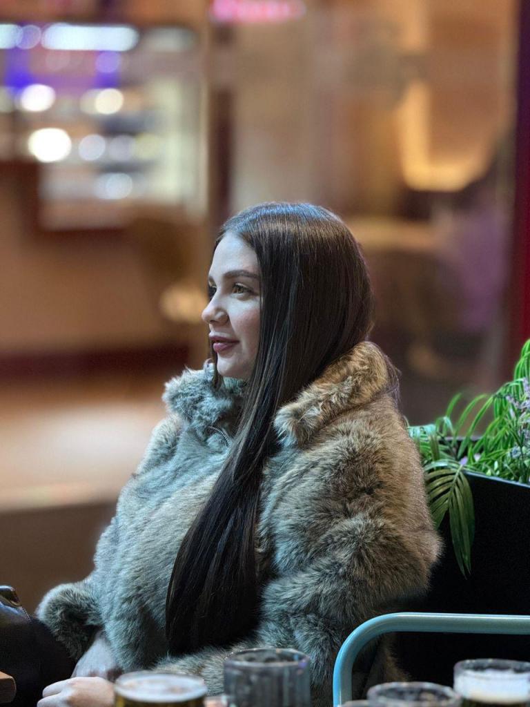 Chica busca chico en Granada: 