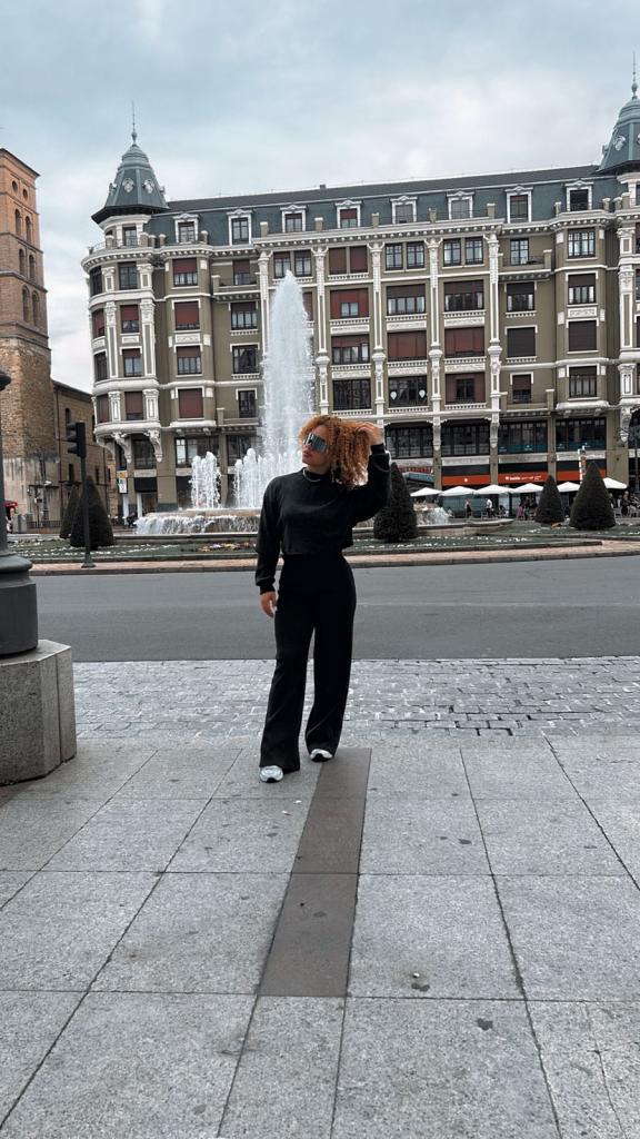 610350292: Chica busca chico en León