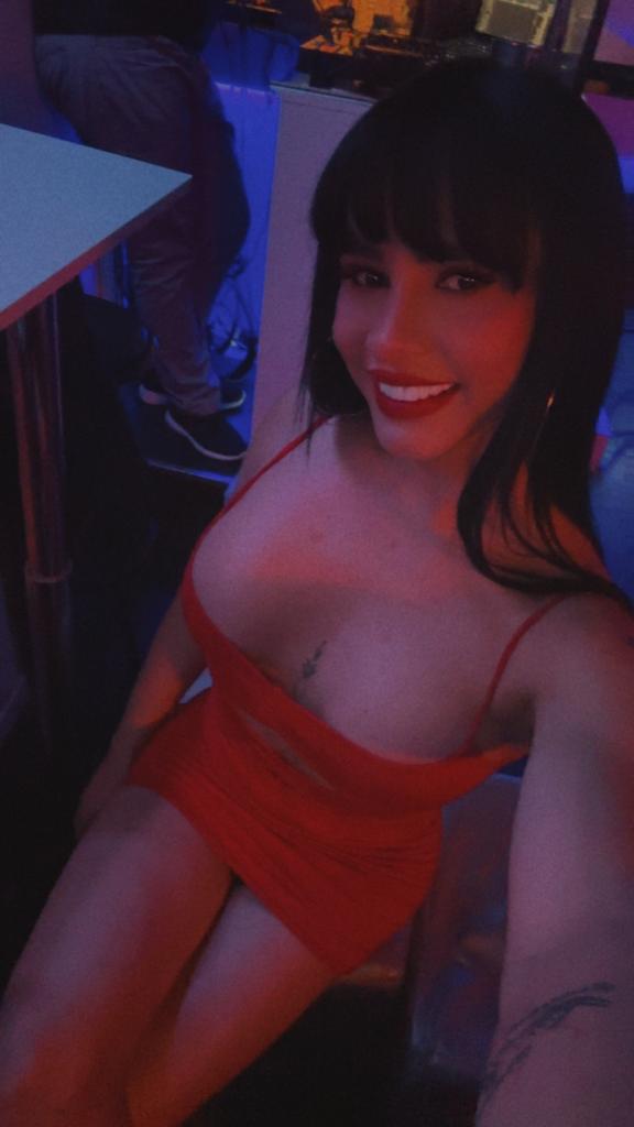 667955911: Chica busca chico en Madrid