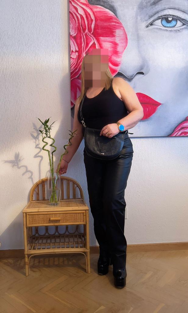 643234863: Chica busca chico en Lugo