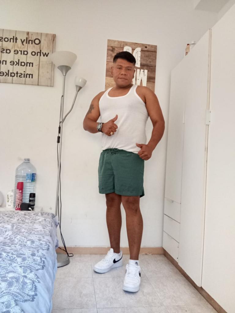 Chico busca chica en Barcelona: 