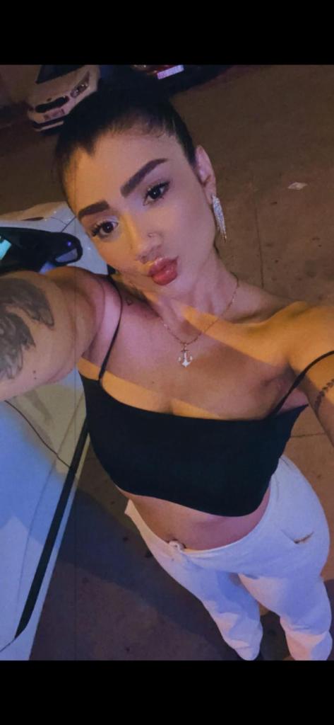 Chica busca chico en Valencia: Chica busca chico