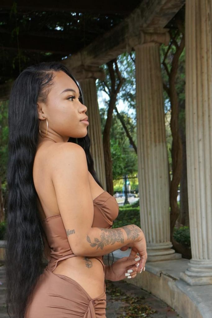 Chica busca chico en Valencia: Chica busca chico