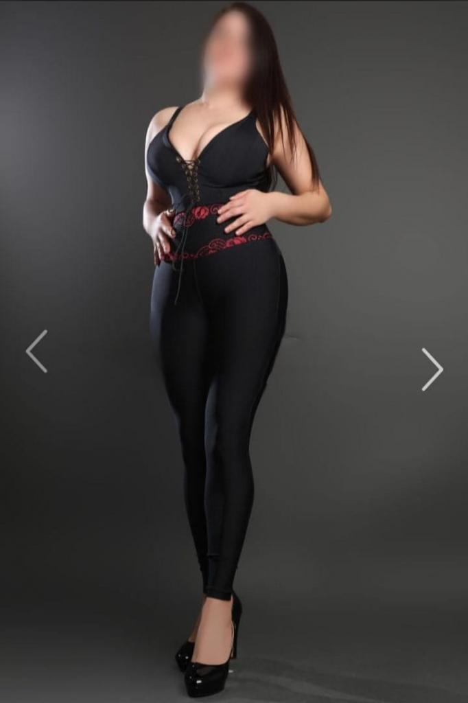 663028974: Chica busca chico en Jaén