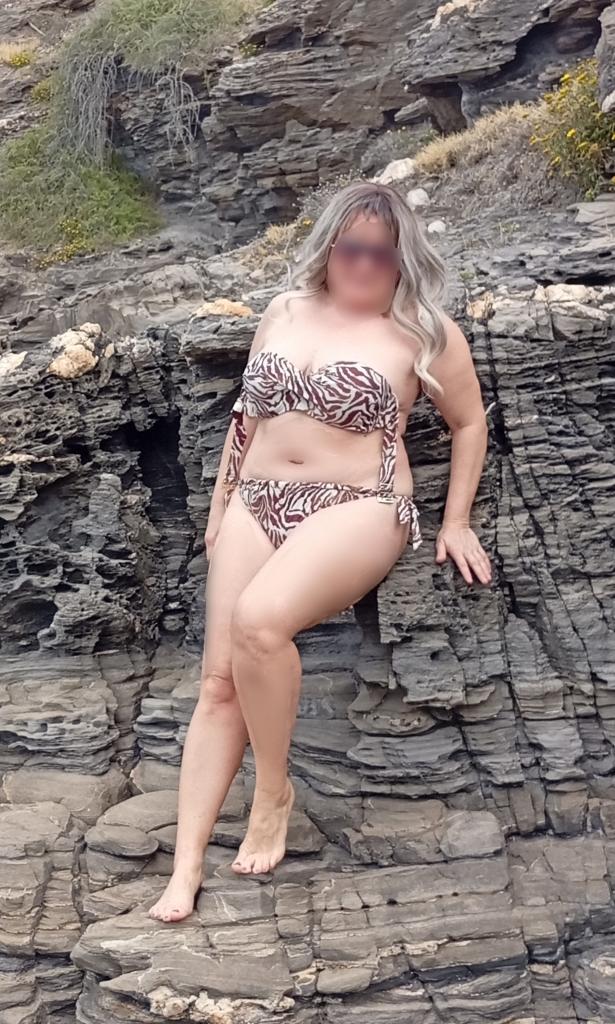 Chica busca chico en Almería: 