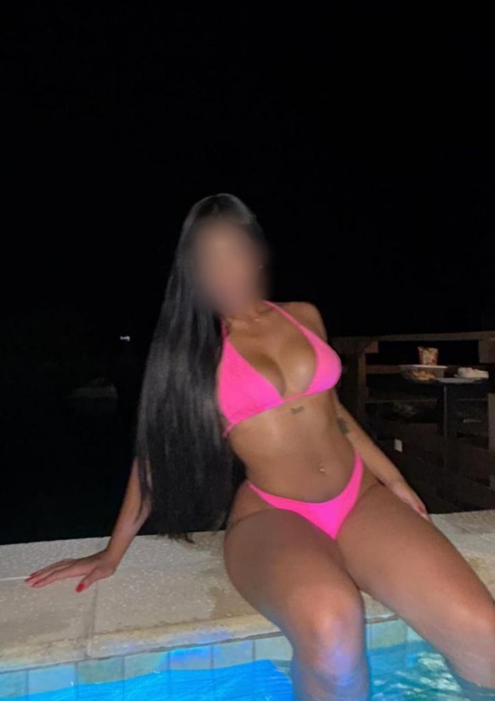 Chica busca chico en Almería: 