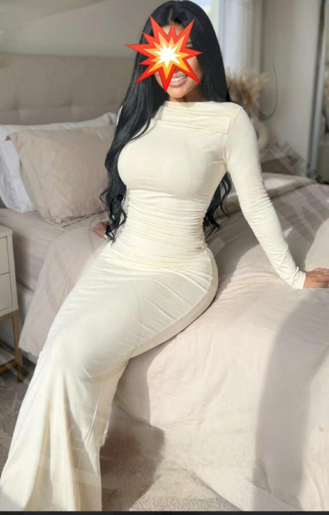 637527567: Chica busca chico en Sevilla