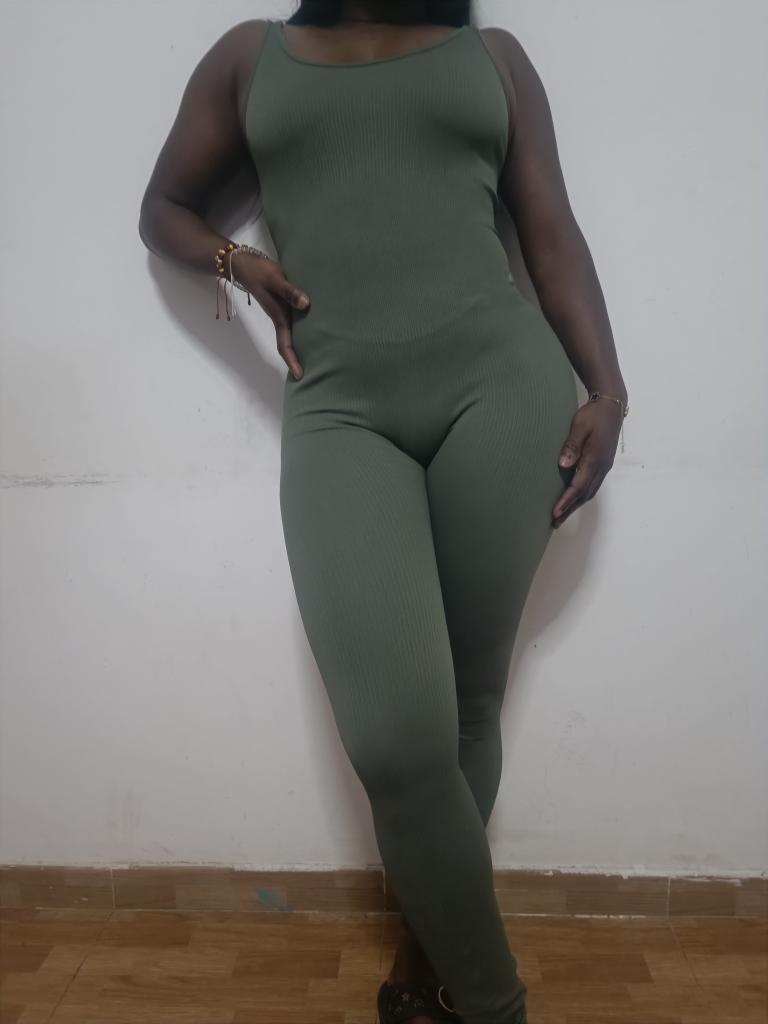 Chica busca chico en Cádiz: 