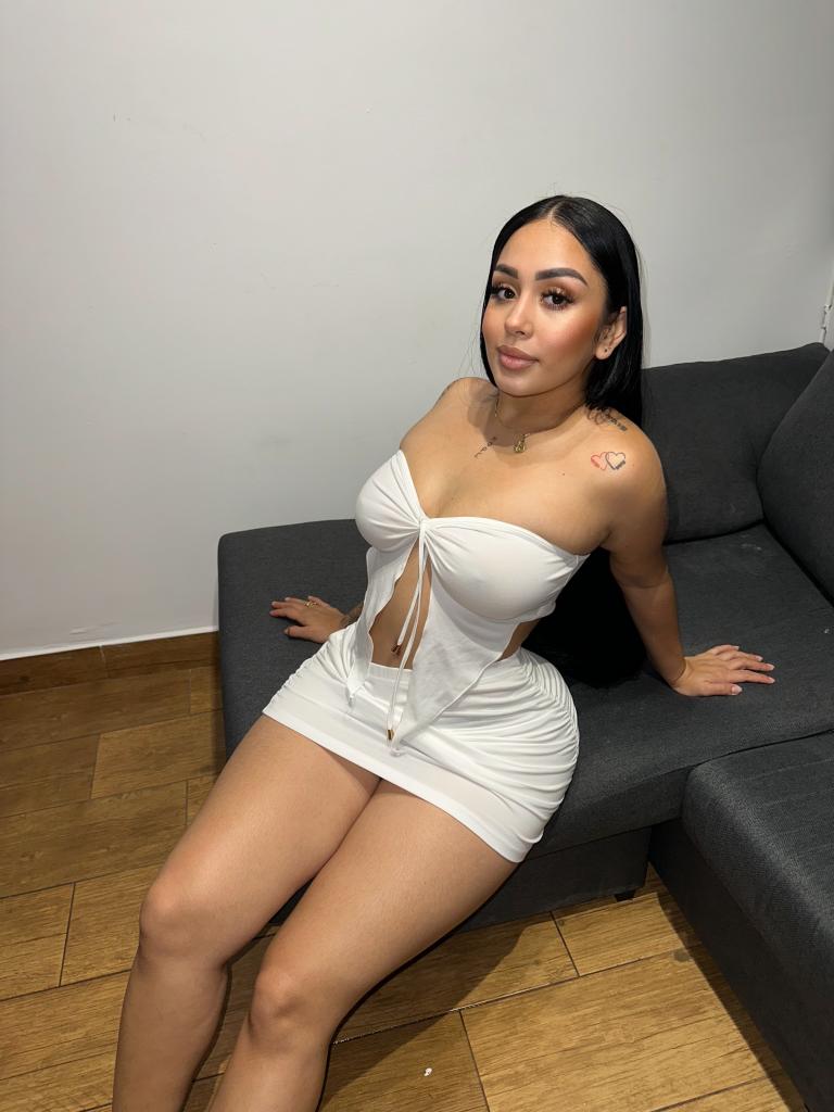 Chica busca chico en Cádiz: 