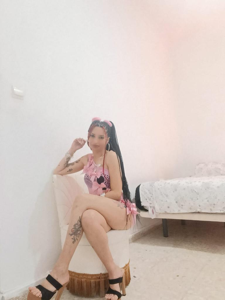 Chica busca chico en Cádiz: 