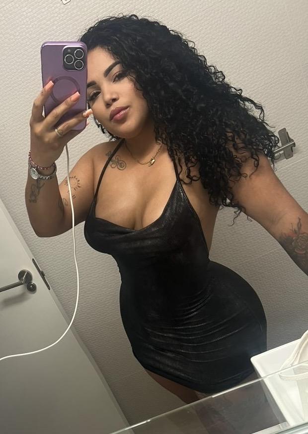 Chica busca chico en Alicante: Chica busca chico