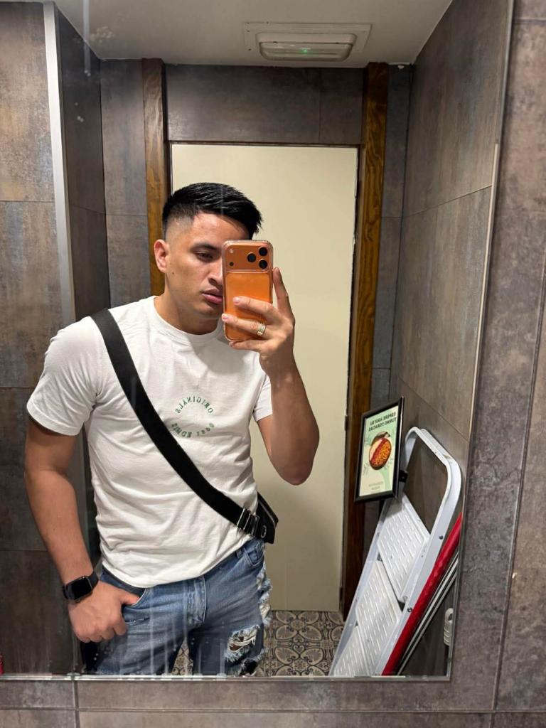 Chico busca chica en Murcia: 