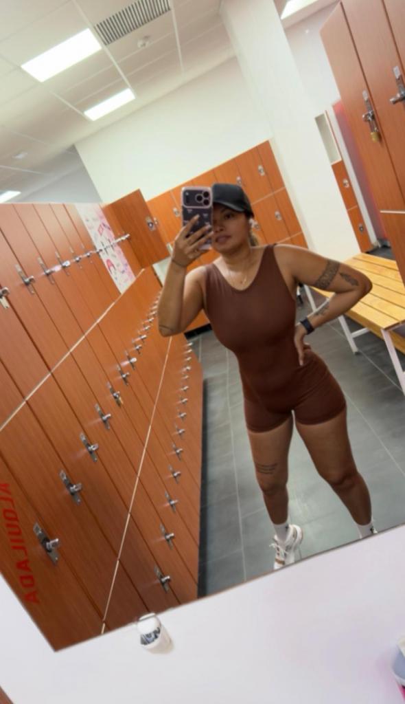 632732183: Chica busca chico en Sevilla