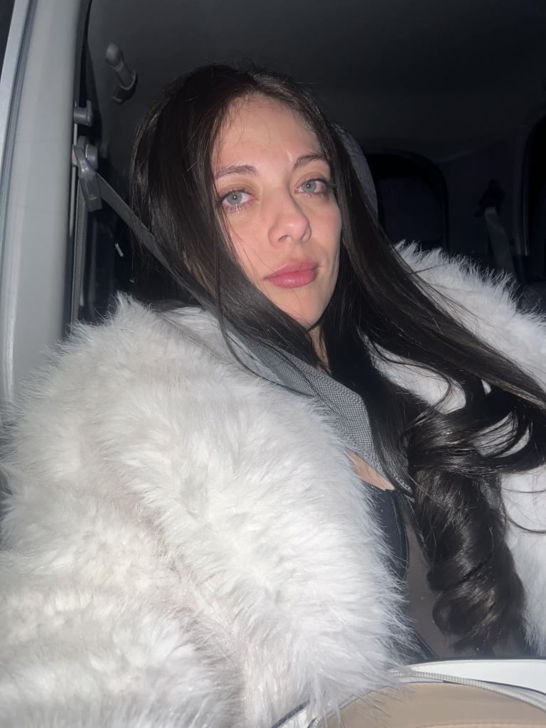 614773380: Chica busca chico en Valencia