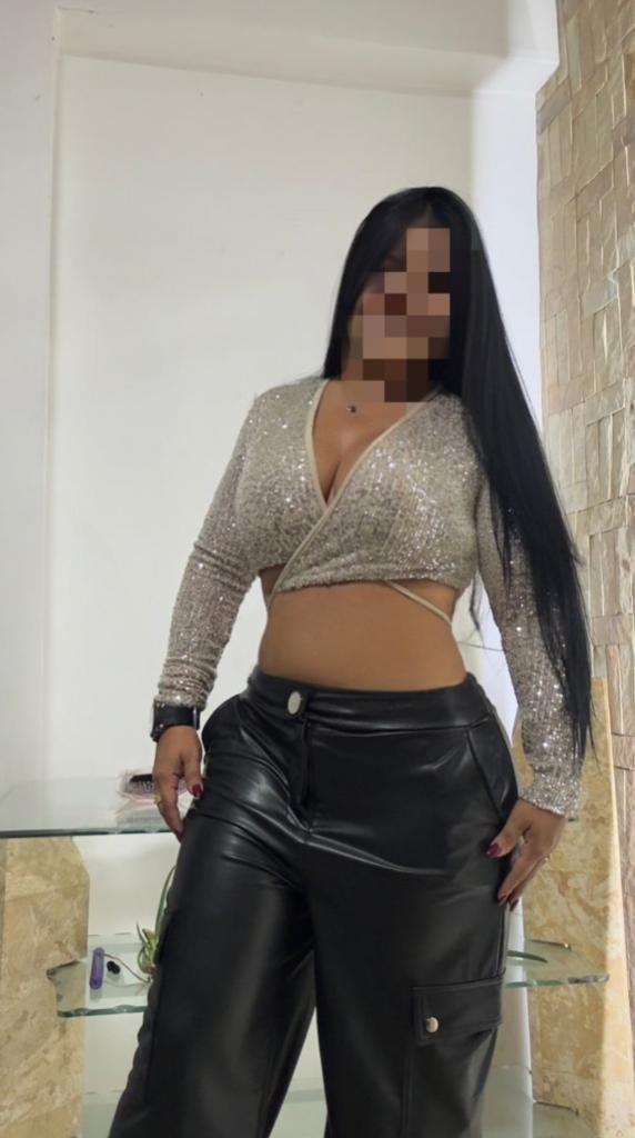 674089966: Chica busca chico en Almería