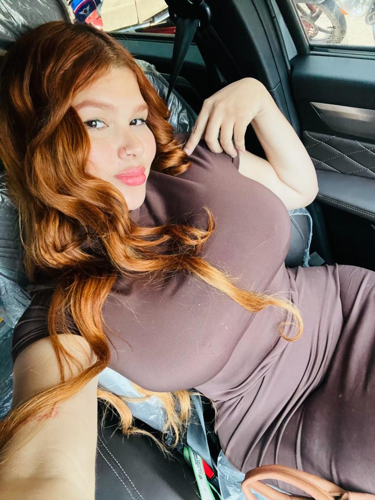 600497159: Chica busca chico en Sevilla