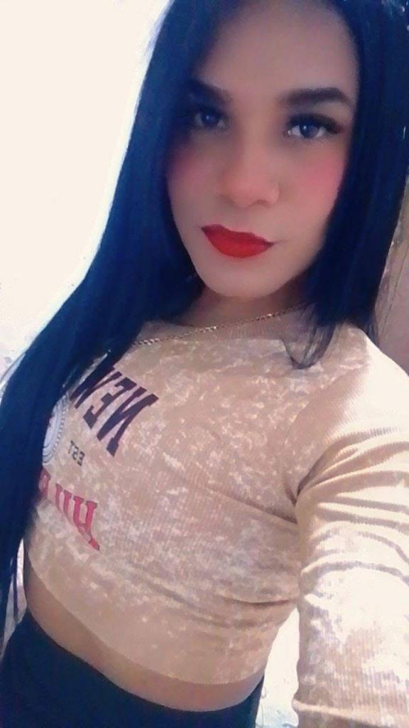 658596027: Travesti en León