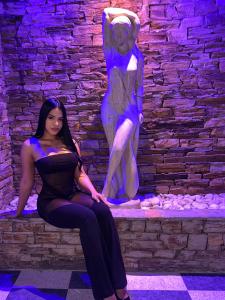 641929776: Chica busca chico en Barcelona