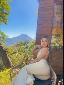 615070285: Chica busca chico en Barcelona