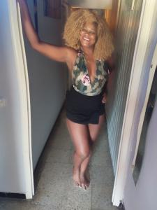 641702460: Chica busca chico en Gerona