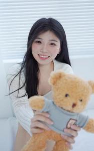 647138888: Chica busca chico en Barcelona