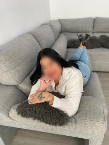 663069700: Chica busca chico en Málaga