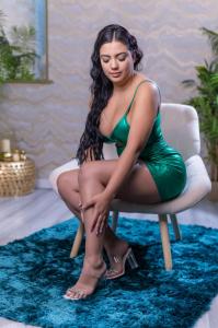 611247385: Chica busca chico en Barcelona