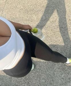 613906423: Chica busca chico en Granada