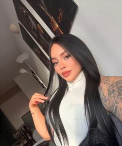675794226: Chica busca chico en Barcelona