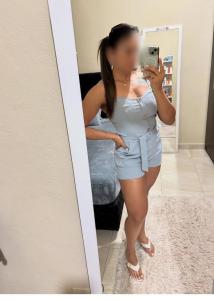 687054824: Chica busca chico en Madrid