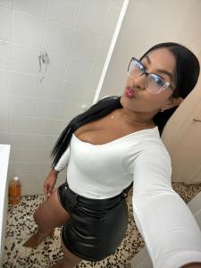 653068613: Chica busca chico en Almería