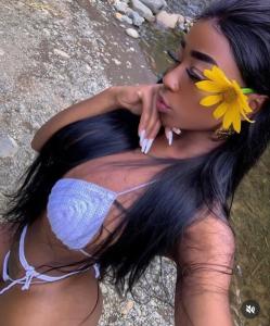 641355803: Chica busca chico en Murcia