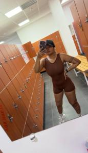 632732183: Chica busca chico en Sevilla