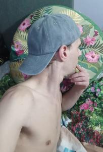 634049716: Chica busca chico en Barcelona