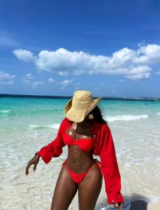 694290466: Chica busca chico en Mallorca