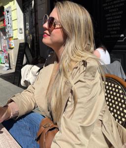 614928686: Chica busca chico en La Coruña