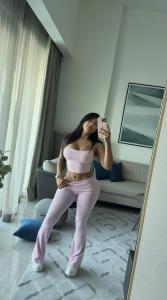 643745367: Chica busca chico en Sevilla