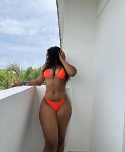 631155448: Chica busca chico en Lérida